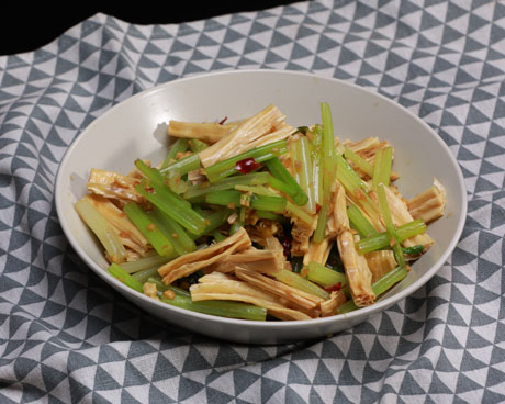 芹菜炝拌腐竹